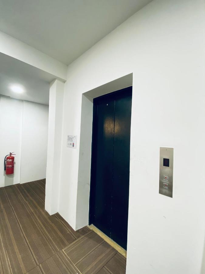 Z Hotel Малакка Экстерьер фото